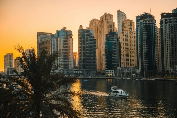 DUBAI – Dazzling Dubai Group Escape
